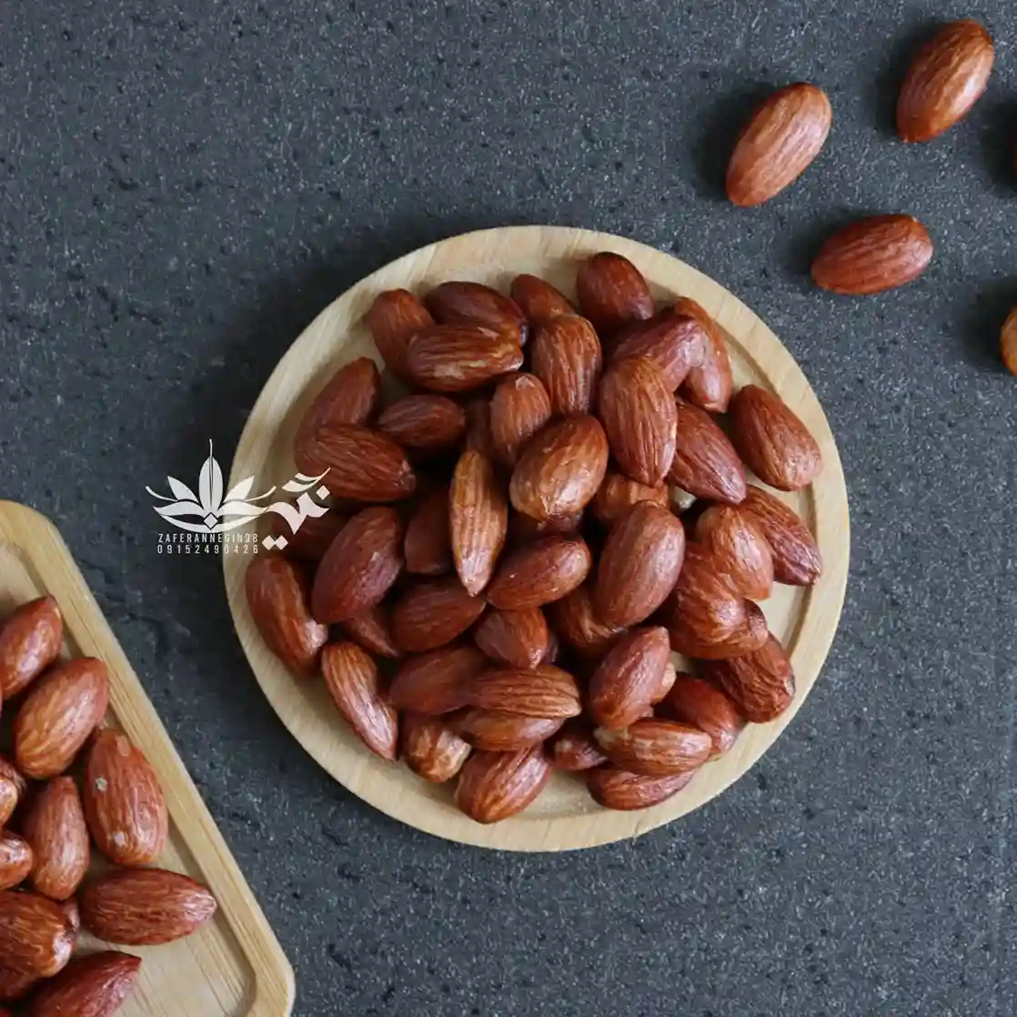 مغز بادام درختی لعابی